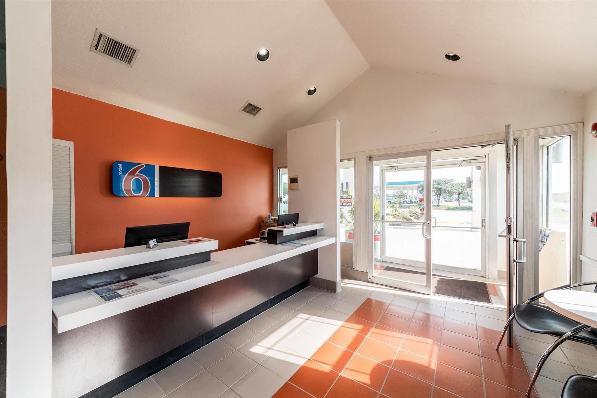 Motel 6 Seguin Tx 외부 사진