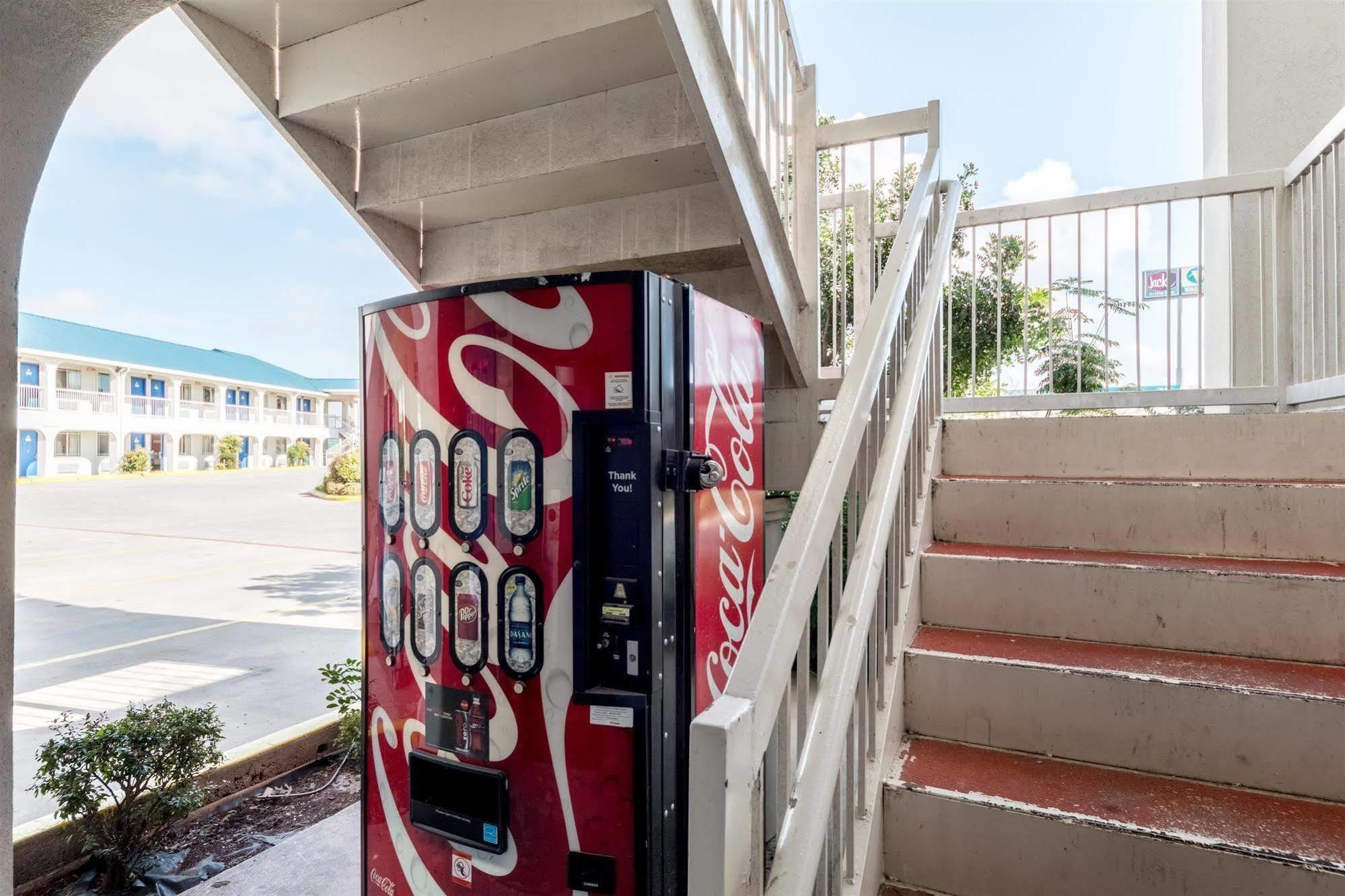 Motel 6 Seguin Tx 외부 사진